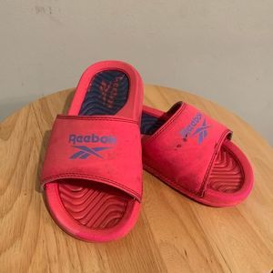 2 FOR $10 🛍🛍 Pink Reebok Girls Sandals